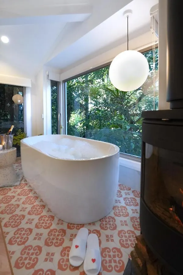 Lovestone Cottages Montville